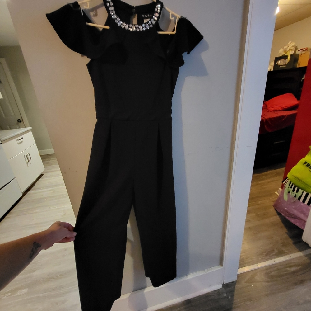 Jumper - Picture 2 of 3